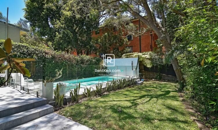 4 Bedrooms House for Rent in Tupper Street Enmore Australia