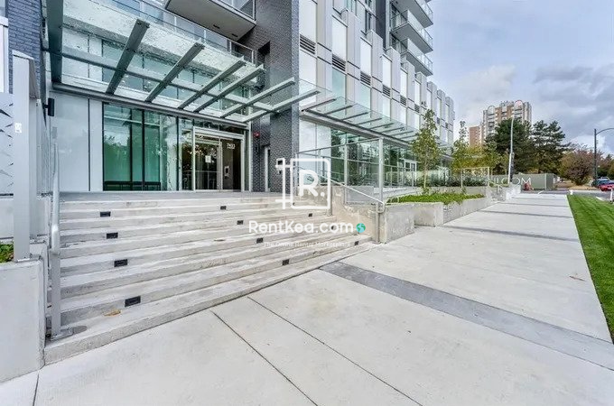 7433 Cambie Street Vancouver BC V6P 6E8 Canada