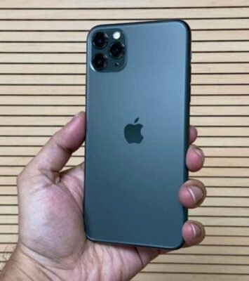 iPhone 11 Pro Max for rent in Karachi