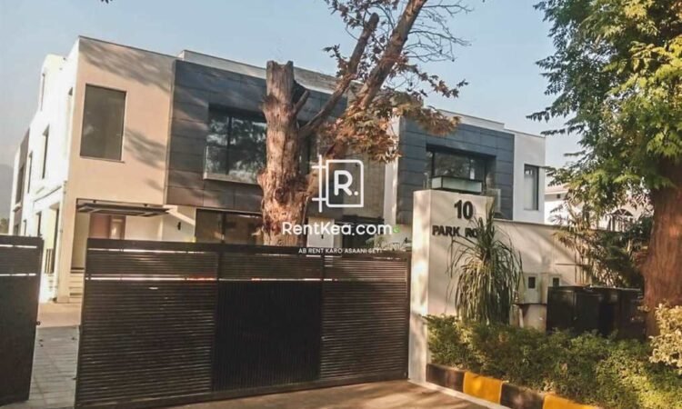 9 Bedrooms 1600 Sqyd House for Rent in F-8/2 Islamabad - Rentkea Islamabad
