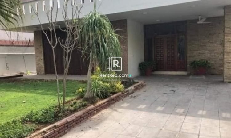 4 Bedrooms House for Rent in Phase 6 DHA Karachi
