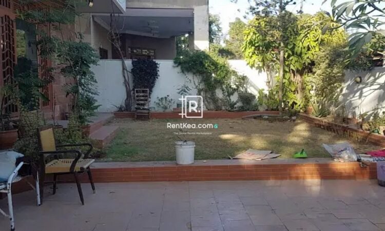 5 Bedrooms Apartment for rent in DHA Phase 5 Karachi